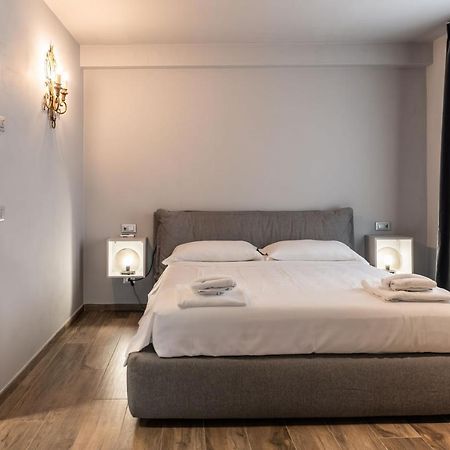 Wisteria Court - Suite 2 - Menaggio Luaran gambar