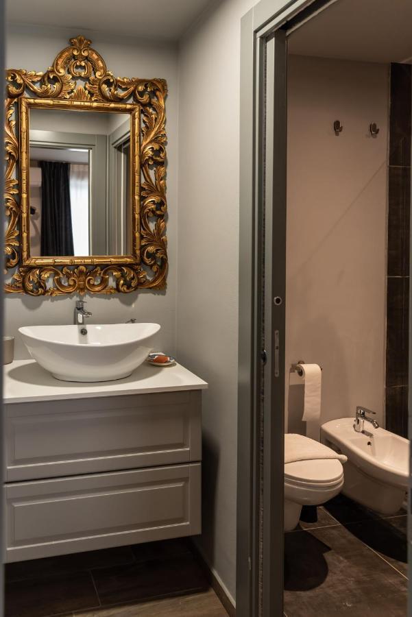 Wisteria Court - Suite 2 - Menaggio Luaran gambar