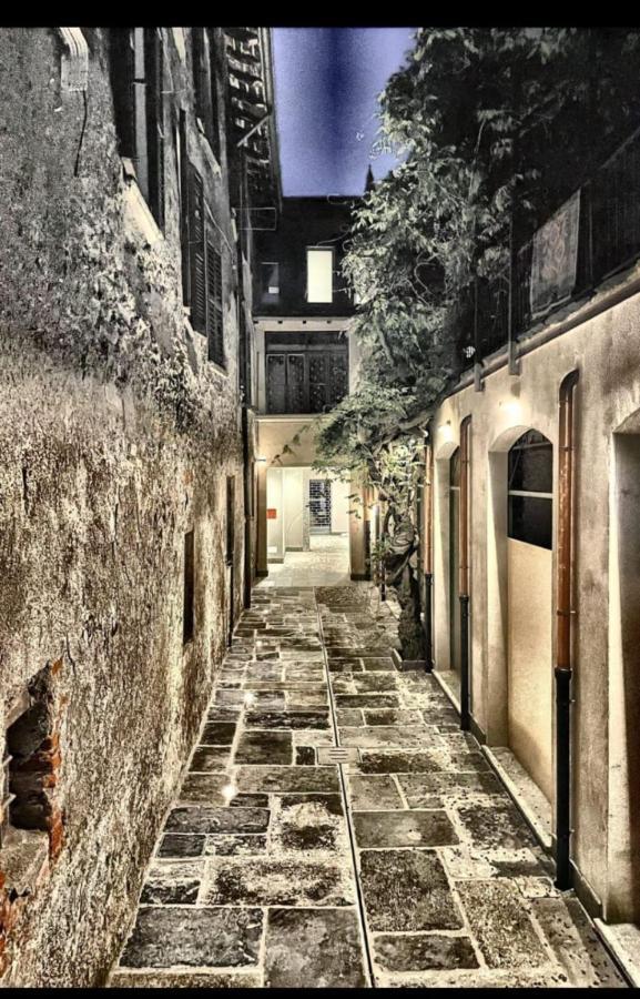 Wisteria Court - Suite 2 - Menaggio Luaran gambar